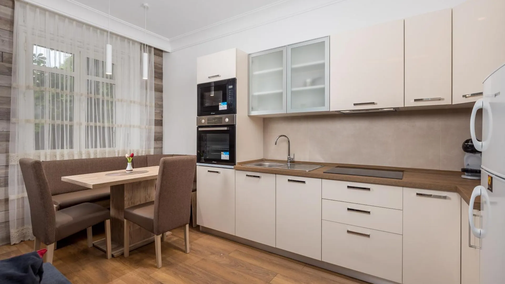 Amelia & Julia Apartments Ριέκα